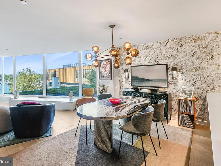 601 Wharf St SW #208 — Photo 7