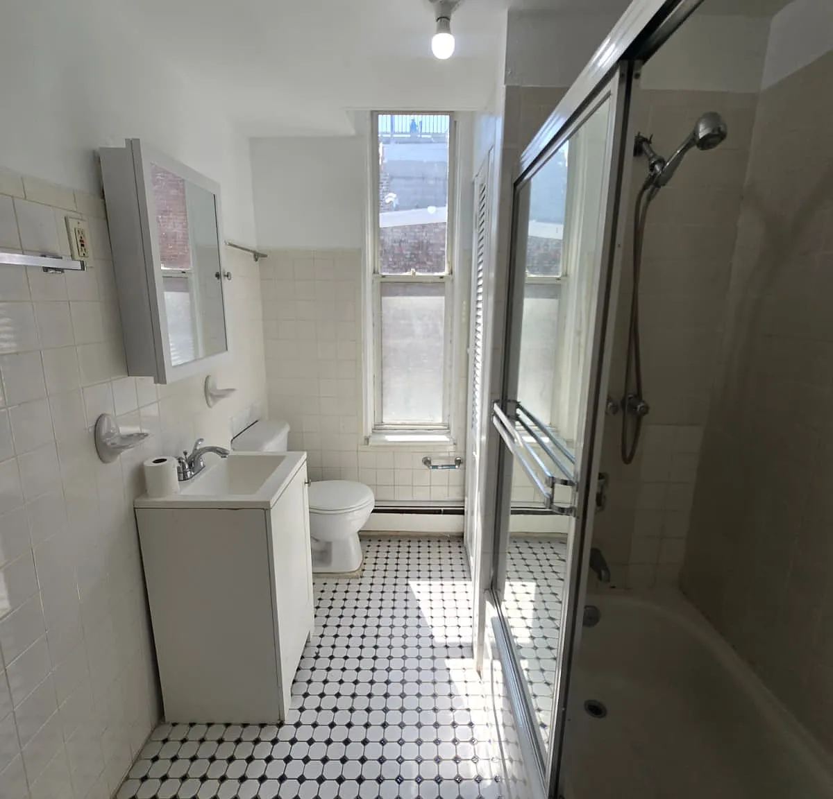 2 bed, $1,950 — Photo 3