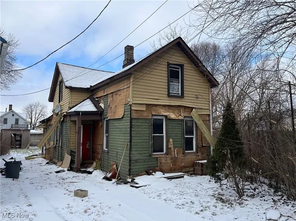 4667 Avery Ave, Cleveland, OH 44127