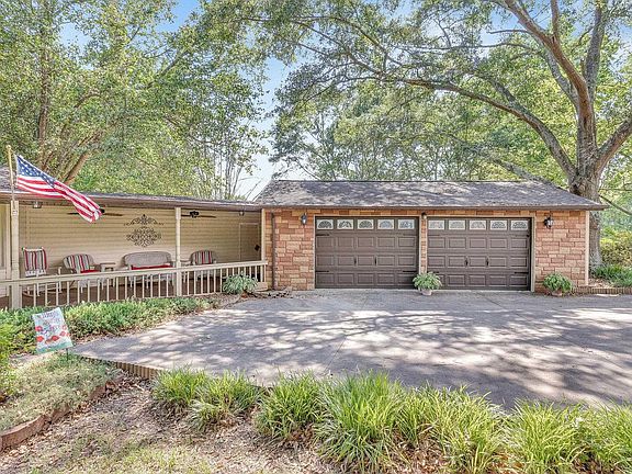 2nd image of 107 Golden Grove Cir