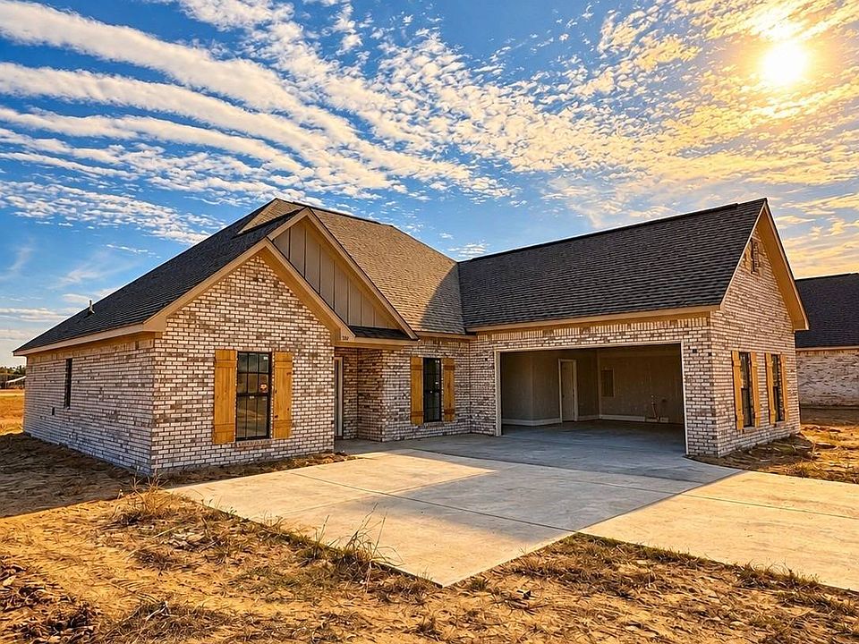 2nd image of 310 Liberty Loop #41