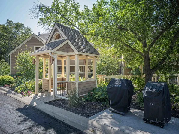 C 15 Long Bay Point Dr #C15, Galena, IL 61036