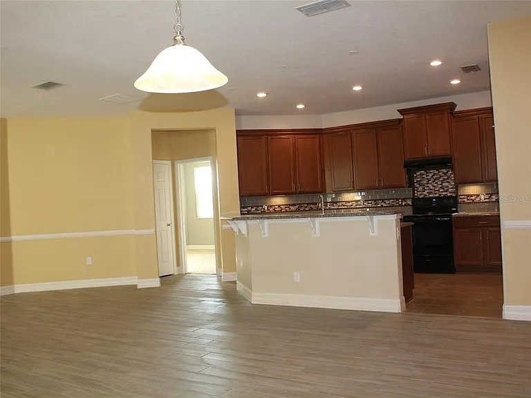 12067 Sumter Dr — Photo 7