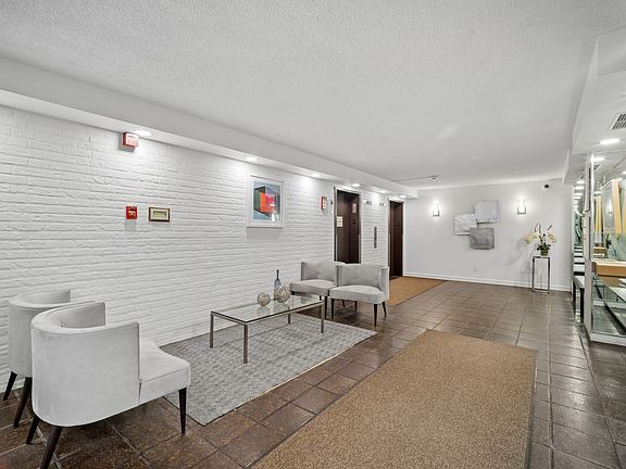 2nd image of 1671 Mission Hills Rd APT 206