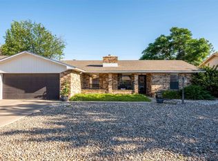 708 Swinging Spear Rd, Roswell, NM 88201