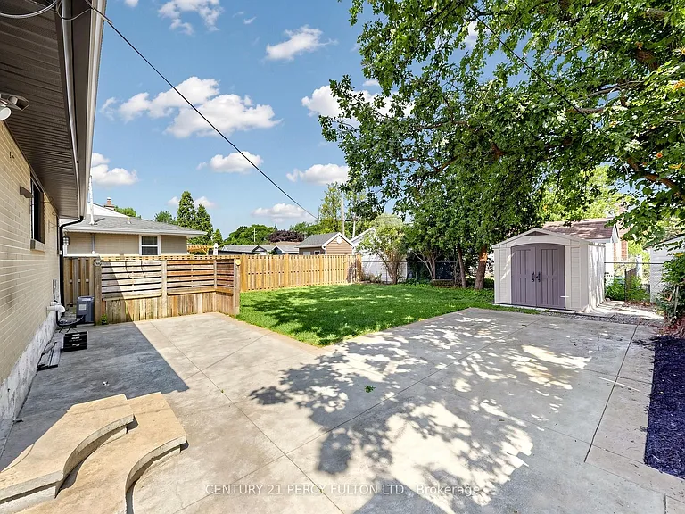 25 Kenwood Cres — Photo 47