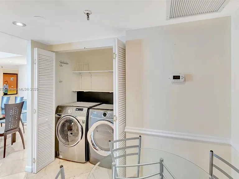 520 Brickell Key Dr #A914 — Photo 18