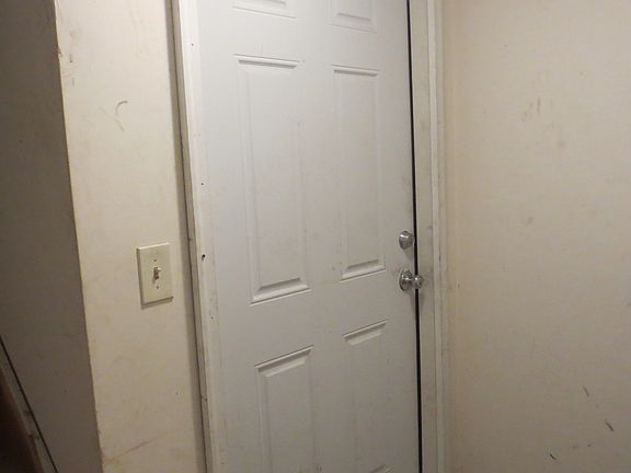 3rd image of 34 Lake Ave #2