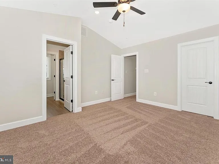 527 Abigail Ave — Photo 20