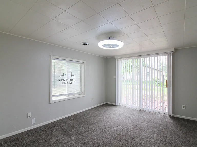 1021 Sanford Ave — Photo 10