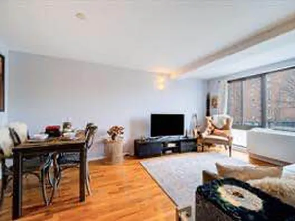 150 Feather Bed Lane image 7 of 24