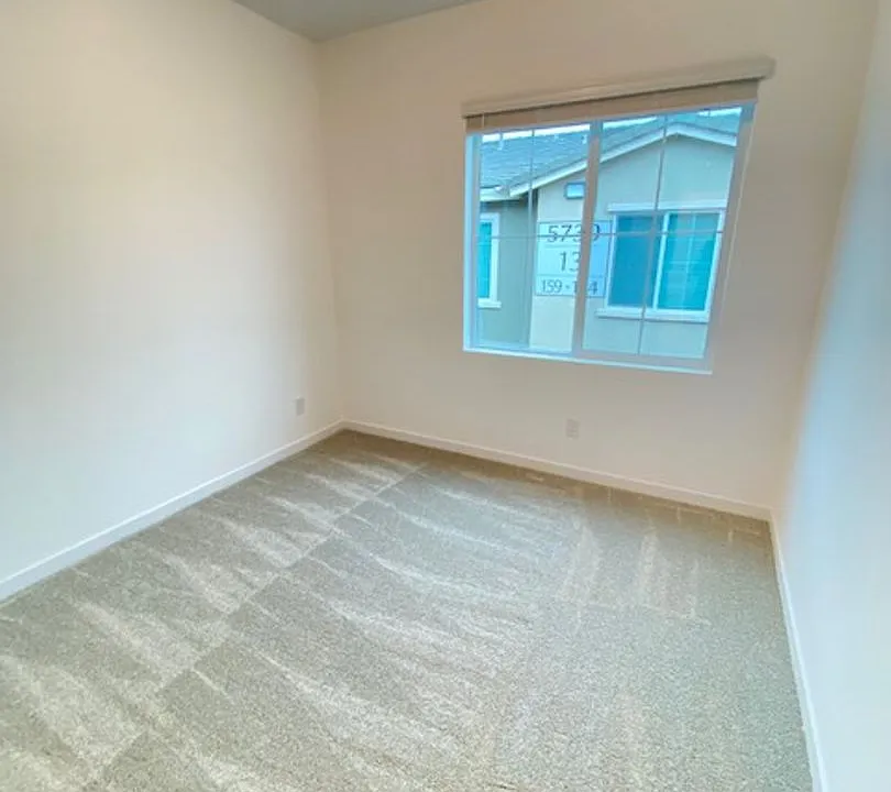 5730 Sky Pointe Dr #169