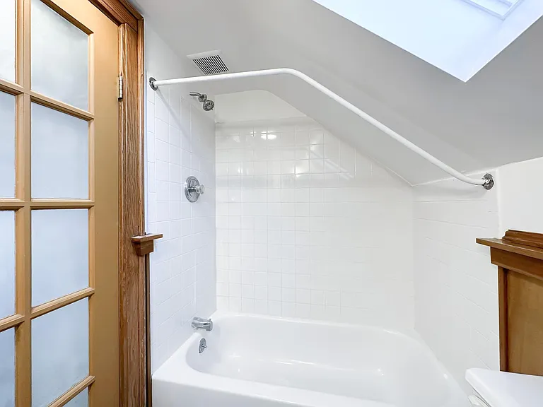 10525 Clifton Blvd #3 — Photo 14