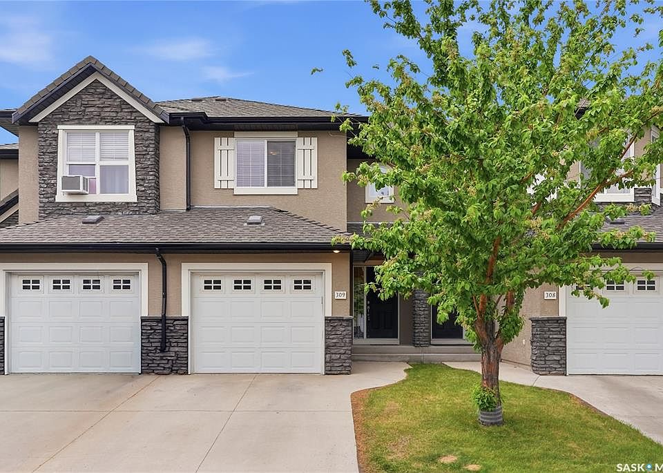 1st image of UNIT 309-410 Hunter ROAD