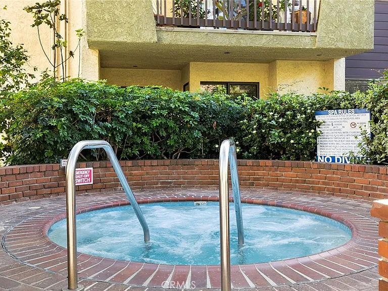 497 E California Blvd #119 — Photo 14