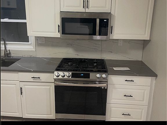 5th image of 609 Palisade Ave #2