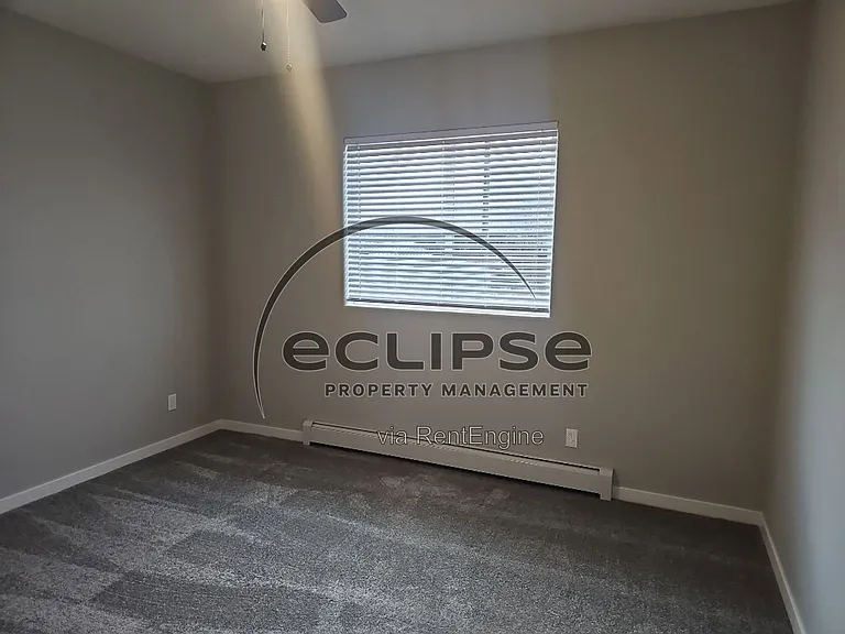 529 Washington Ave — Photo 5