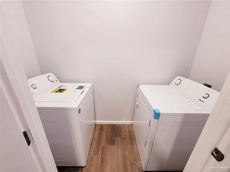 3501 Fuerte Ave #2 — Photo 10
