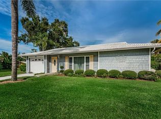 825 Helmsman St, Palm Harbor, FL 34685