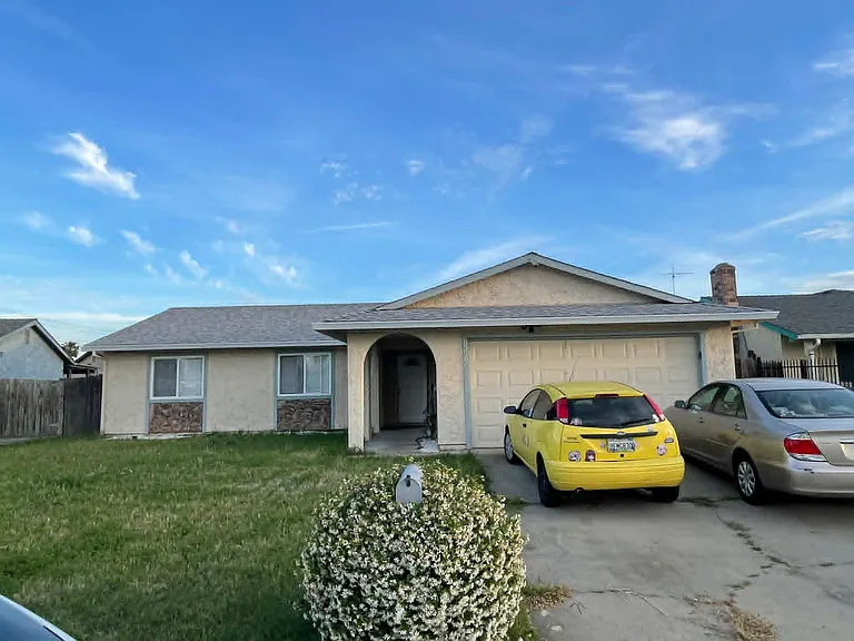 8329 Southfields Cir — Photo 1