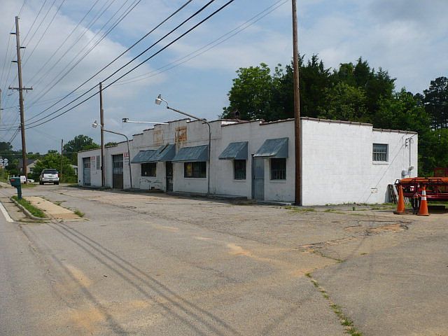 2nd image of 4308 Franklin Turnpike