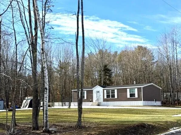 25 N Greenridge Heights, Oakland, ME 04963