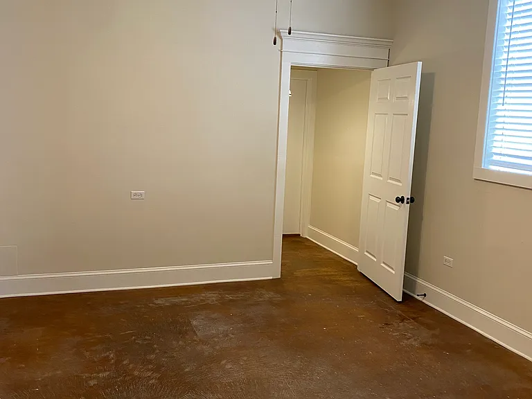 529 Saint Louis St — Photo 16