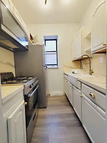 117 Wade St Photo 1