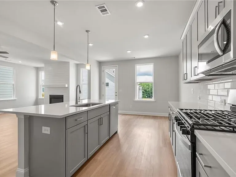 675 Smokey Quartz Way — Photo 7