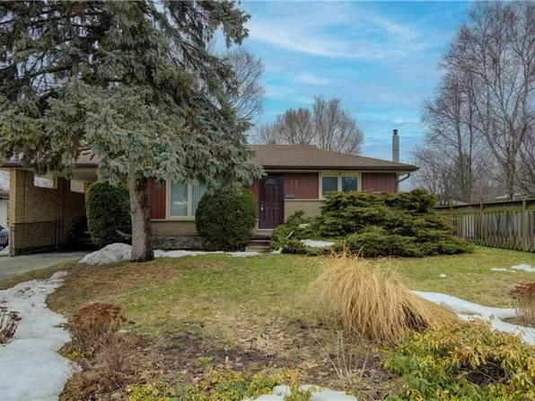 12 Alison Ave, Cambridge, ON N1R 1M9