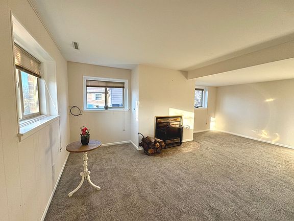 4th image of 4406 Ashley Dr