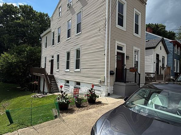 727 Dalton St
