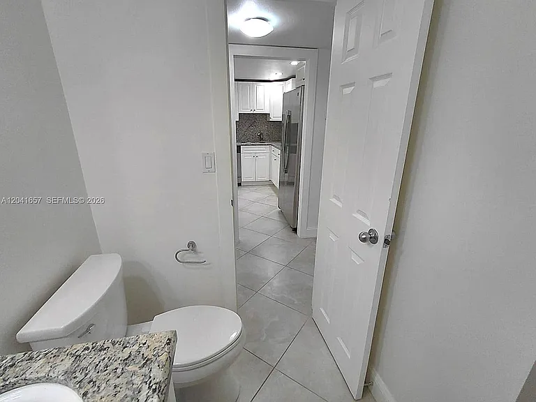 5701 Collins Ave #619 — Photo 8