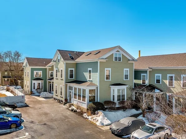 121 E Cottage St #4, Dorchester, MA 02125