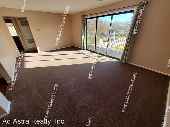 4th image of 146 S Neconi Ave #11