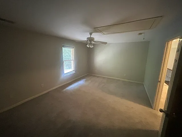 314 Greystone Glen Cir — Photo 16