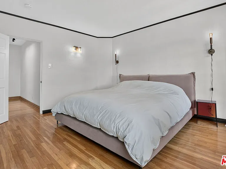 9001 Lloyd Pl — Photo 26