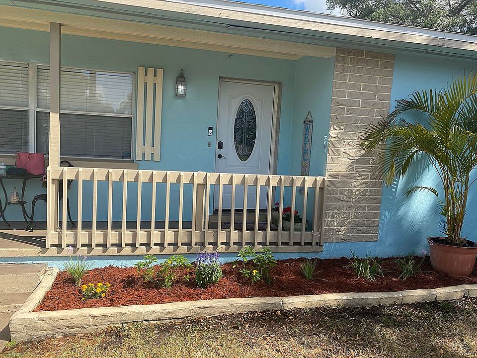 1st image of 1404 Seabreeze St