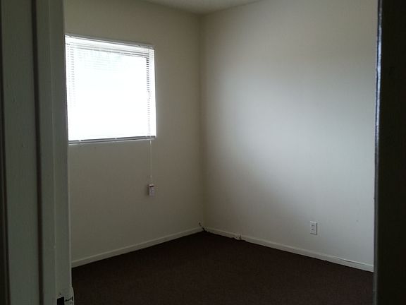 4th image of 14640 Halldale Ave APT 4