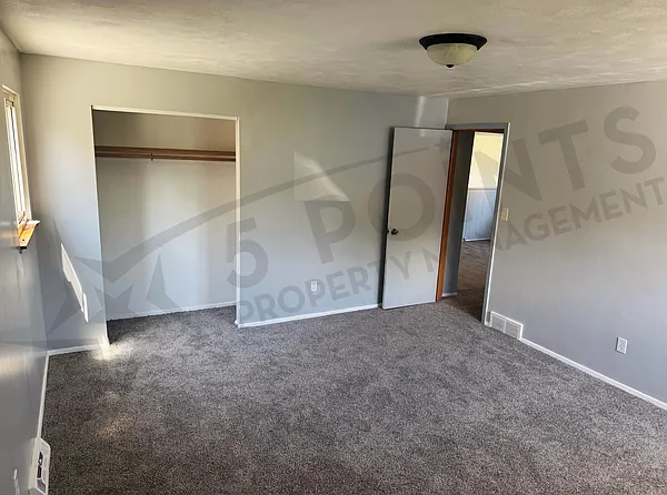 927 E 216th St #1 — Photo 15