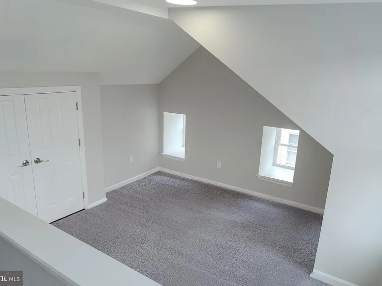 520 East Ave — Photo 14