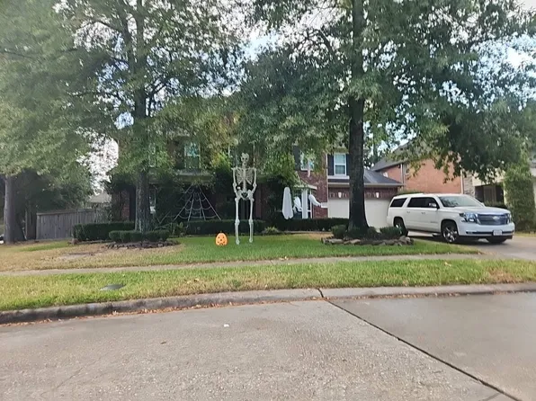 18030 Isle Royale Ct, Humble, TX 77346