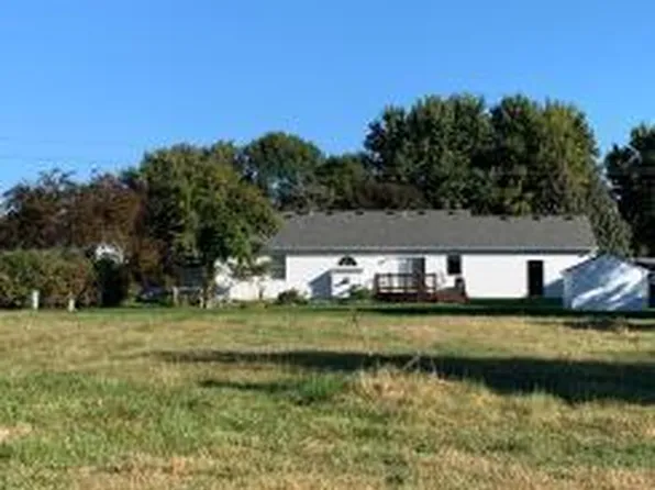 2104 Harbour Oak Dr SE, Owatonna, MN 55060