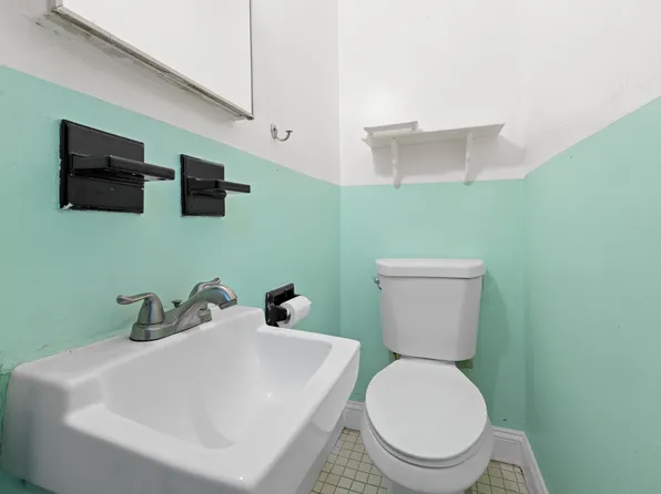 160 Stephens Avenue image 17 of 29