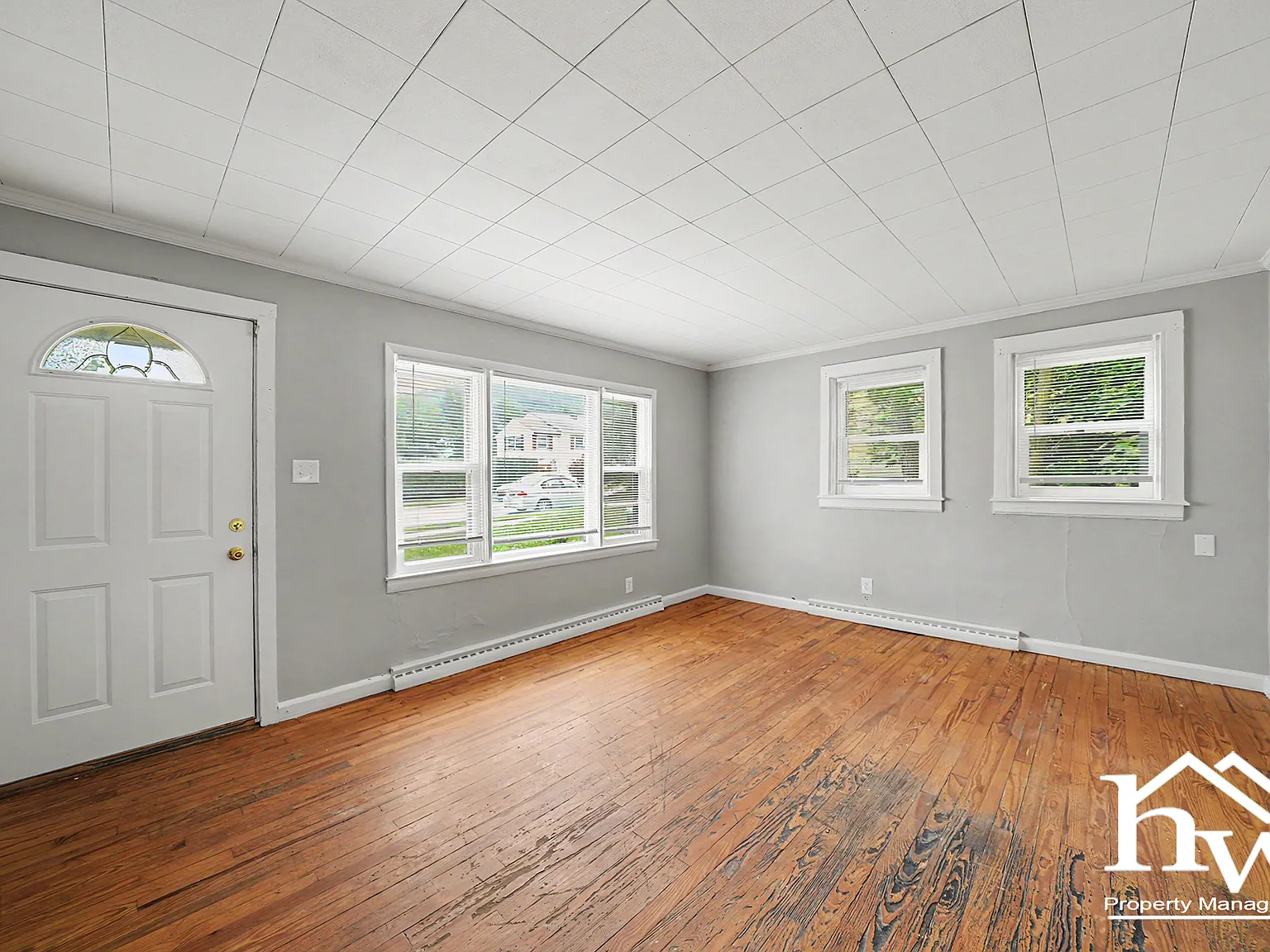 Three bedroom in Mishawaka — Photo 3