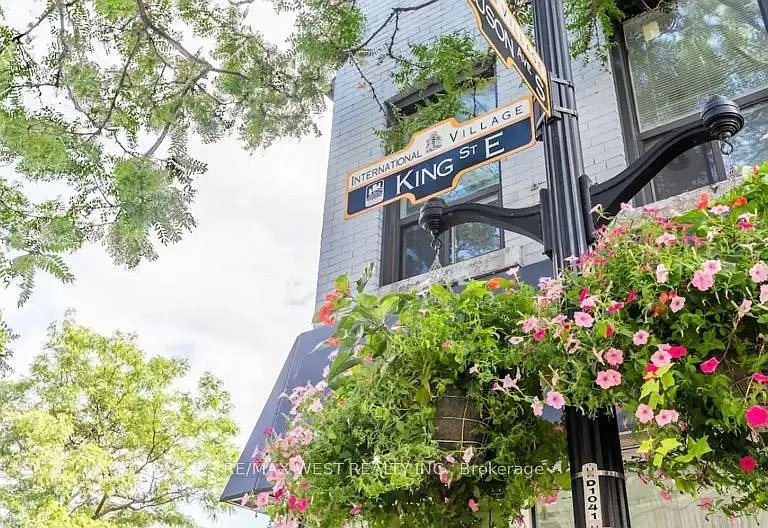 121 King St E #101 — Photo 5