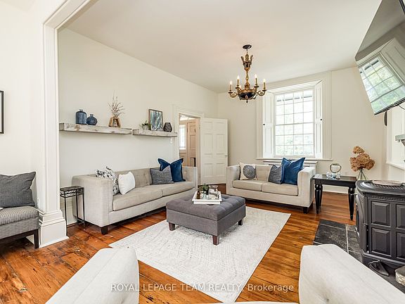 5th image of 492 River Rd