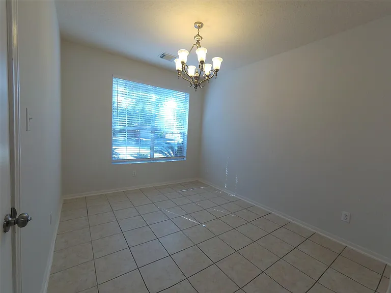 18418 Burgundy Sky Way — Photo 7