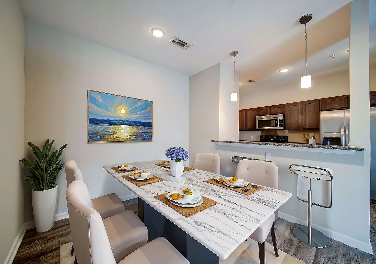 Hyde Glen Apartments — Photo 3