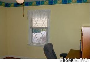 3rd image of 2411 Jerden Ave